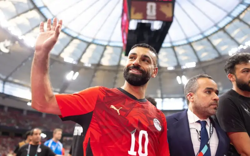 أسطورة ليفربول يرشح خليفة مفاجئًا لمحمد صلاح